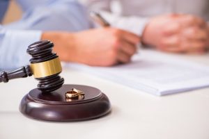 divorce lawyers